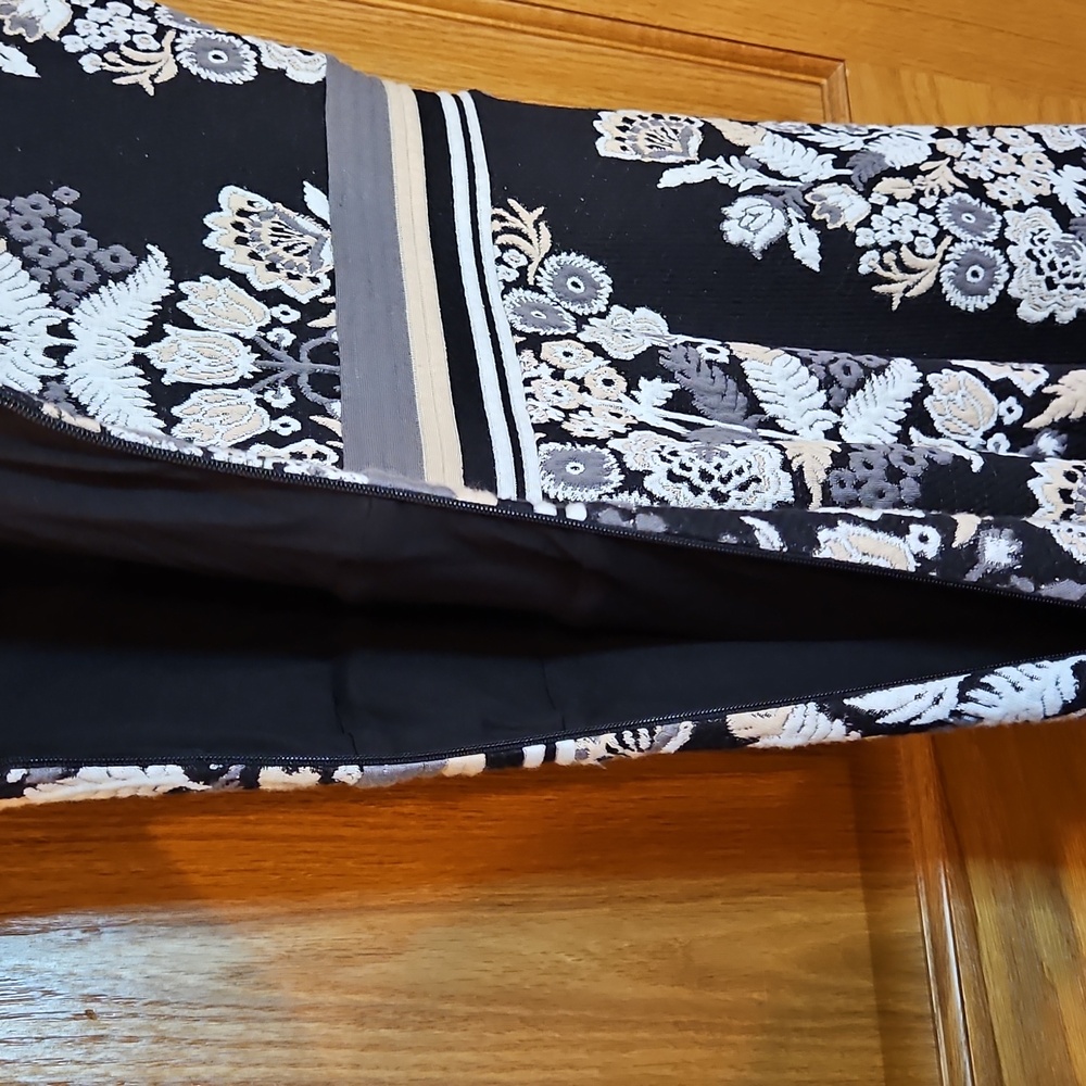 Ett Twa By Anthropogie Soiree Floral Embroidered Fit & Flare Dress Sz. 10 - Picture 9 of 9